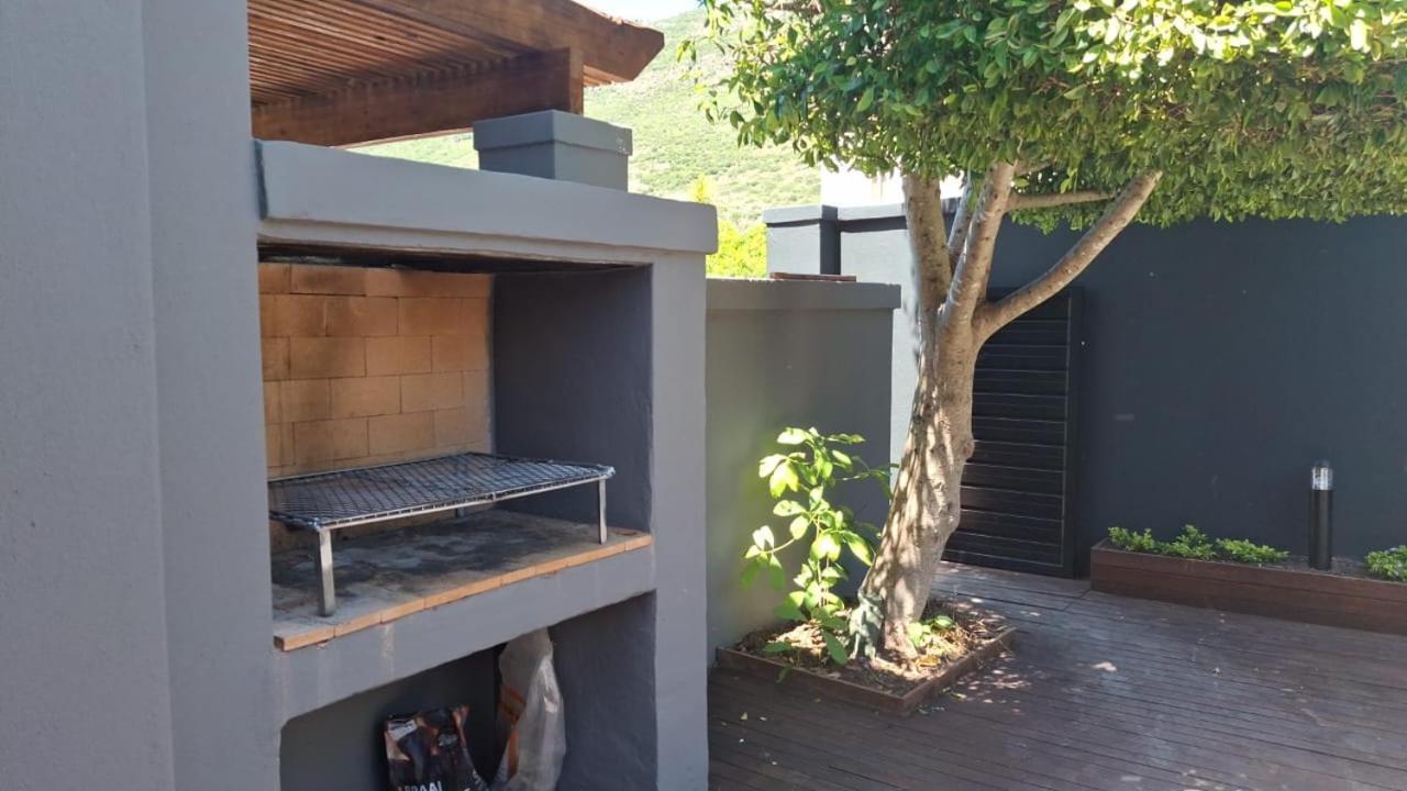 Above & Beyond Houtbay Apartment *